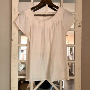 Old Navy cream top